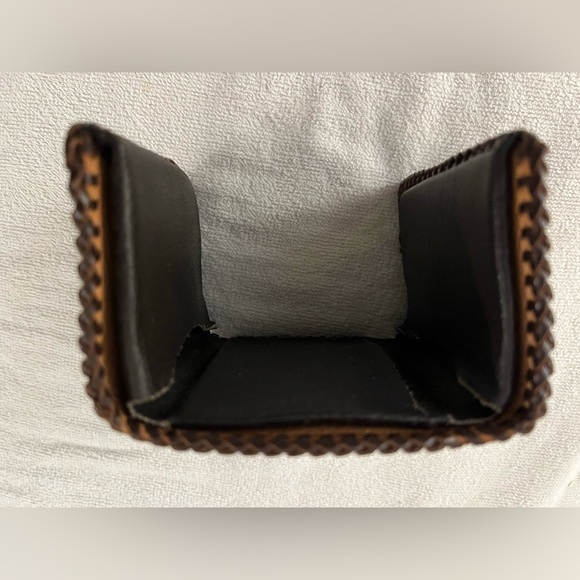 Rattlesnake and Leather Tri Fold Wallet - Picture 7 of 10